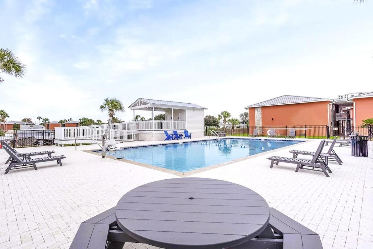 So Fire So Good 3 Comm Pools Lakeview Fireplace Destin Exterior photo